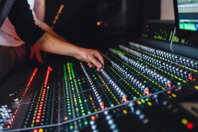 Free music producer photo