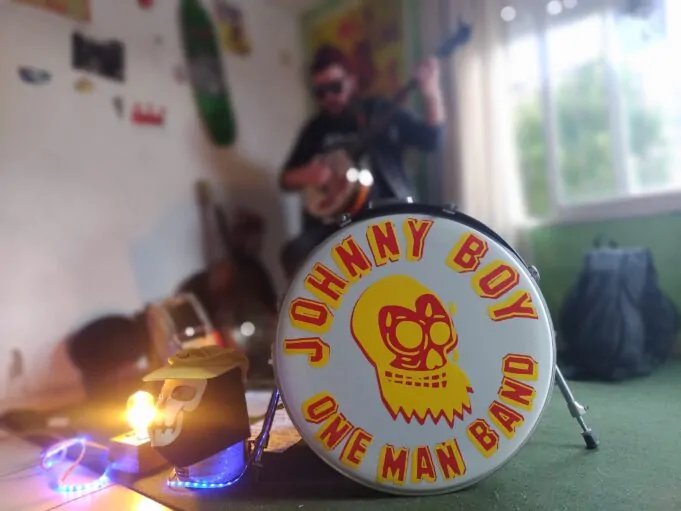 batería de johnny boy one man band