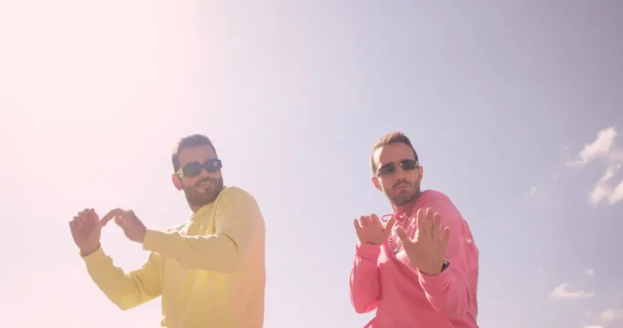 «Me niego rotundamente a bailar reguetón»: El reguetón que te invita a negarte a bailarlo (pero es inevitable hacerlo) dúo Tu peleas como una vaca y cielo de fondo