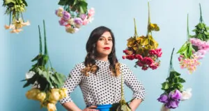 karina lehman con flores