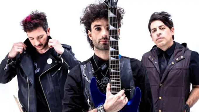 El Cuarto Soda: 28 de noviembre un show único en el mítico Luna Park el cuarto soda y guitarra
