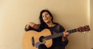 daiane antoine y guitarra