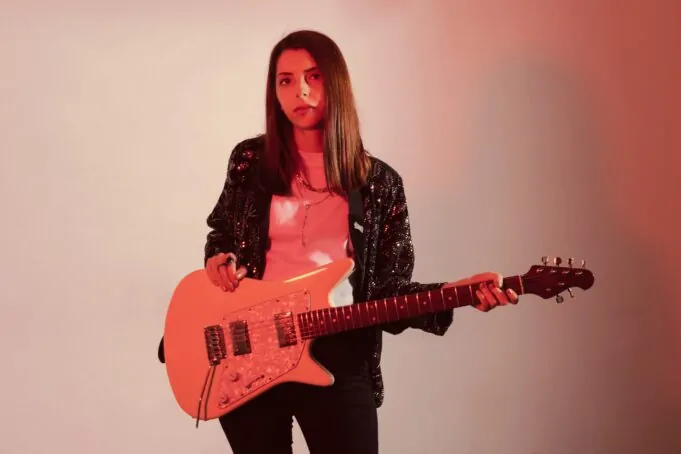 Yo crecí con MTV: Priset lanzó «Velocidad» priset con su guitarra