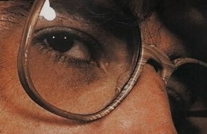 Crónica del Inconsciente Colectivo mirada de charly garcía con cigarrillo