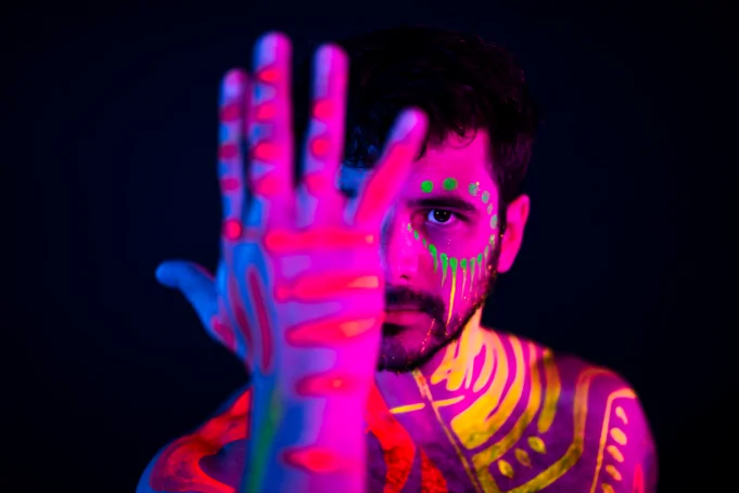 «Vestigios»: el álbum conceptual de Santi Márquez santi marquez