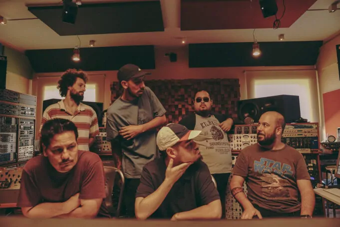 La Brígida Orquesta adelanta su nuevo disco con el single «Que tan arriba» la brigida orquesta en estudio