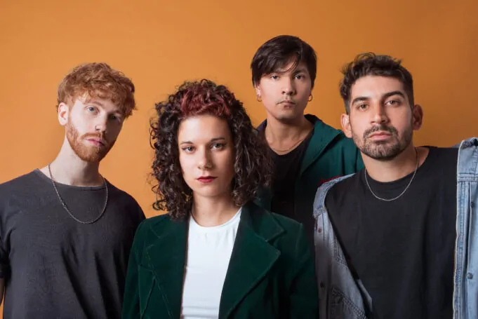 In Mantra Presenta su nuevo disco «Furor Neón» y anuncia próximos shows in mantra banda