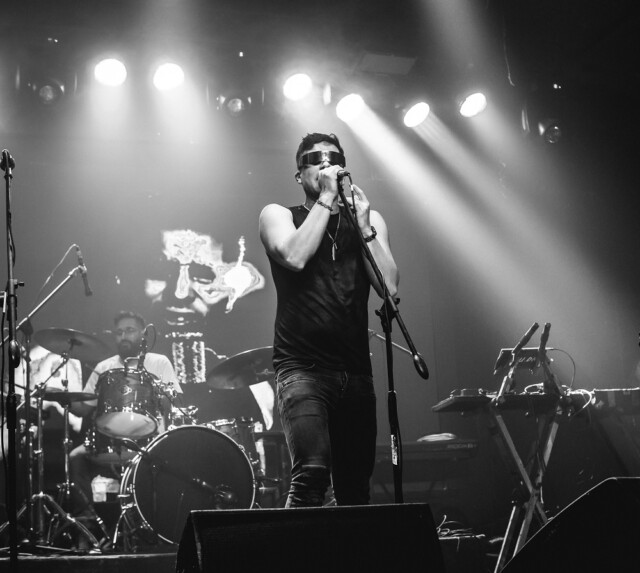 sebastian cava y los otros