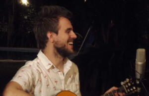 «todo es menos», lo nuevo de LUC luc musico