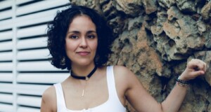 Laura Román - El Llamado