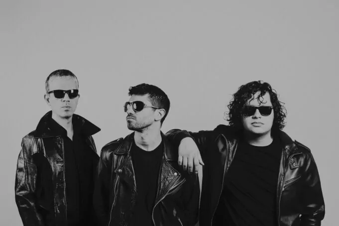 foto de estudio de la banda romophonics