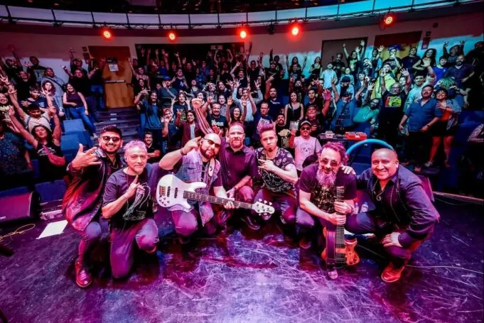 Horeja lanza nuevo clip junto a miembros de Kuervos del Sur horeja