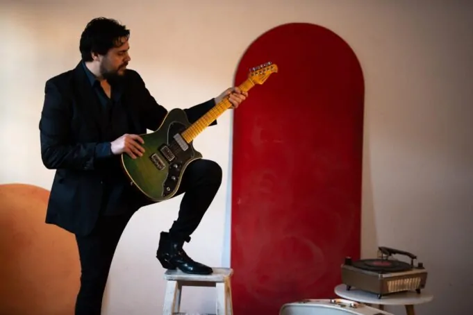 Miguel Schiaffino presenta «Íntimo», canciones a puro rock y blues miguel schiaffino