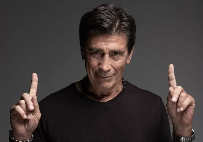 Nicolás Repetto lanzó «Iré», el primer álbum de su proyecto La Juanita nicolás repetto