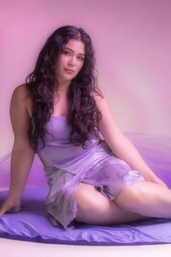 Melany Cubero propone escuchar hacia adentro con «Invisible» melany cubero