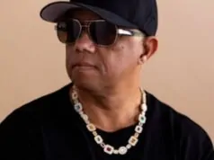 DJ Matrix regresa con nueva música tras casi 40 años de ausencia DJ Matrix regresa a la música con nuevas canciones tras casi cuarenta años de ausencia desde el lanzamiento de Feel My Bass.
