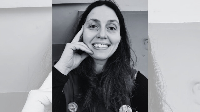 La directora del Área de Cultura de la UNICEN, Anabela Tvihaug, recorre la banda sonora de su vida: recuerdos de infancia, rock nacional, bossa y las canciones que marcaron su historia.