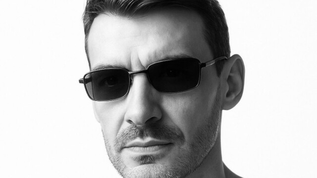 Bodo Bifroest El productor y compositor Bodo Bifroest presenta À Travers Paris