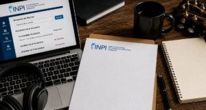 Conocé cómo registrar el nombre de tu banda en el INPI, qué requisitos debés cumplir y por qué proteger tu marca es clave para cualquier proyecto musical.