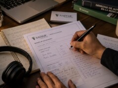 Conocé cómo declarar una obra en SADAIC, qué documentación necesitás y por qué este trámite es clave para cobrar derechos de autor por tus canciones.