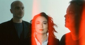 bôa se une al dúo mexicano CLUBZ para un brillante remix de «Walk With Me» boa