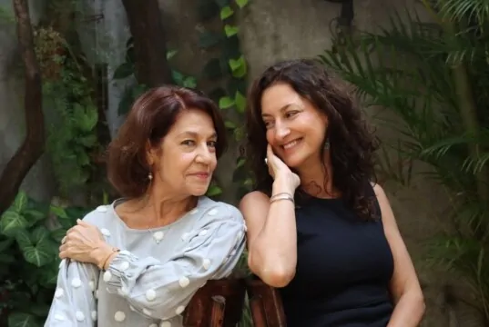 Magdalena León y Florencia García Casabal presentan «En voz alta» en el Teatro El Alambique magda y flor