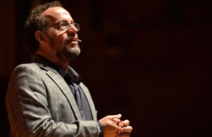 Sergio Feferovich vuelve a Tandil con “La Música de las Ideas” Sergio Feferovich en Tandil