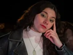 Iris Tapia: canciones que nacen de las emociones y buscan conquistar corazones IRIS_TAPIA PREMIOS AQM