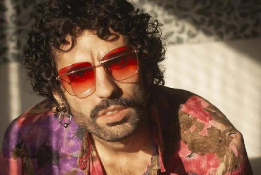 Nico Cavi y la expresión grupal más ambiciosa detrás de «Experimento» nico cavi